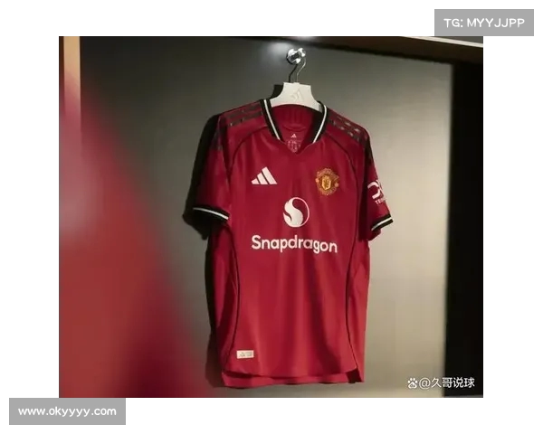 英超球衣设计演变与球队文化的深度融合分析 英超球衣设计演变与球队文化的深度融合分析